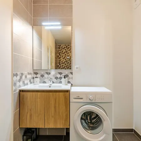 Cozy With Private Garden 500m From The Center * Barr
