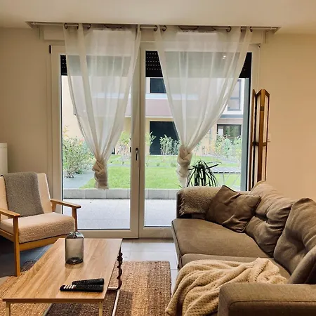 Apartamento Cozy With Private Garden 500m From The Center